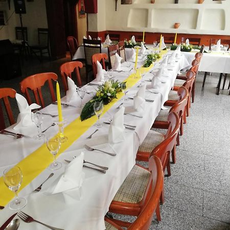Hotel Central Restaurant El Barrio Grevenbroich Exteriör bild